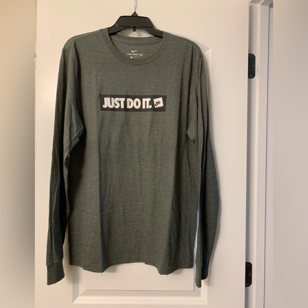 Nike LS Tee